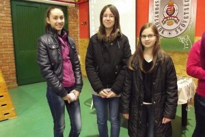 Mindhárom lány a Vasvár Úti Általános Iskola tanulója